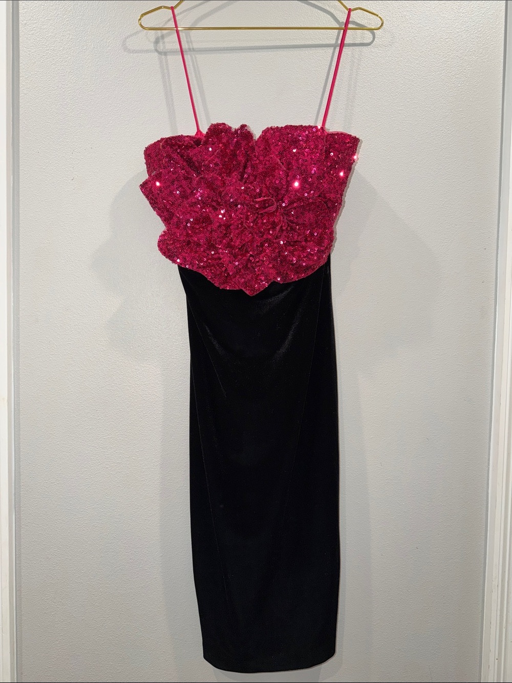 Badgley Mischka Strapless Sequin Rosette & Velvet Dress Size 4 - Picture 2 of 4